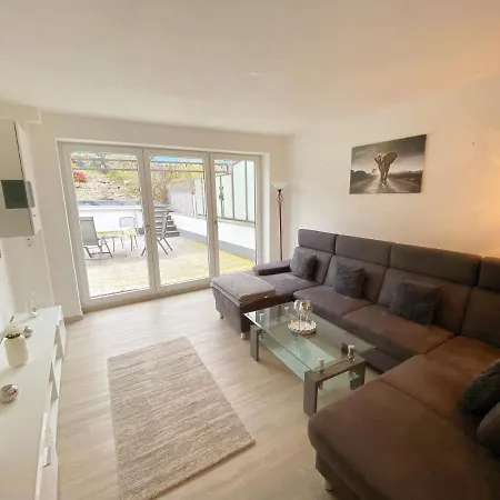 Moderne Fewo Weinberge Netflix Apartment Zell an der Mosel